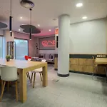 Ibis Montmelo מלון