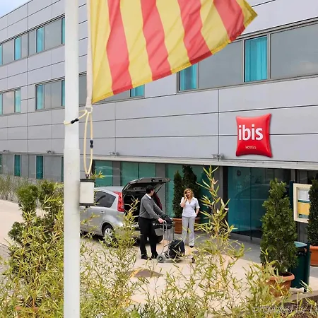 Ibis Montmelo Hotel 2*