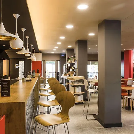 Ibis Montmelo 2*