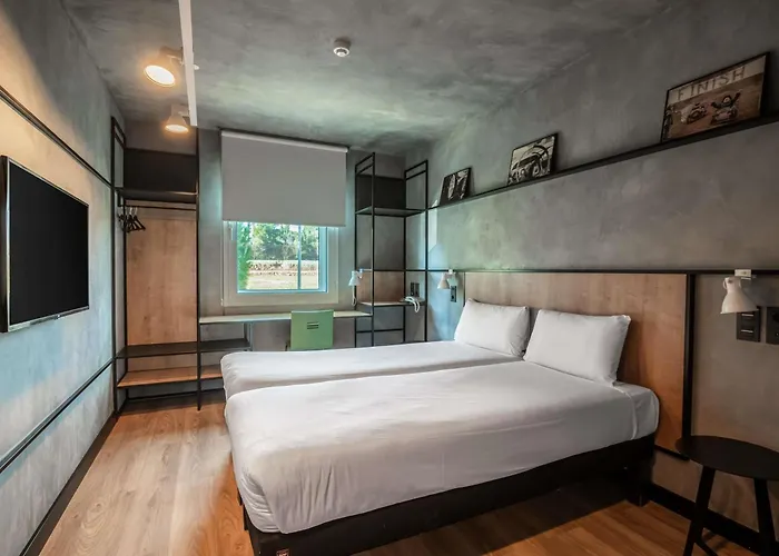 Ibis Montmelo 2* Granollers